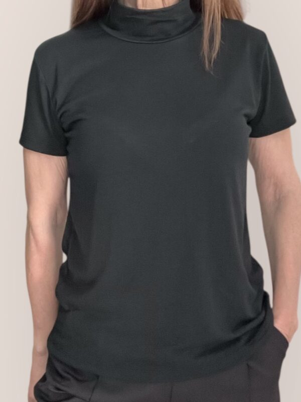 Remera Luna negra