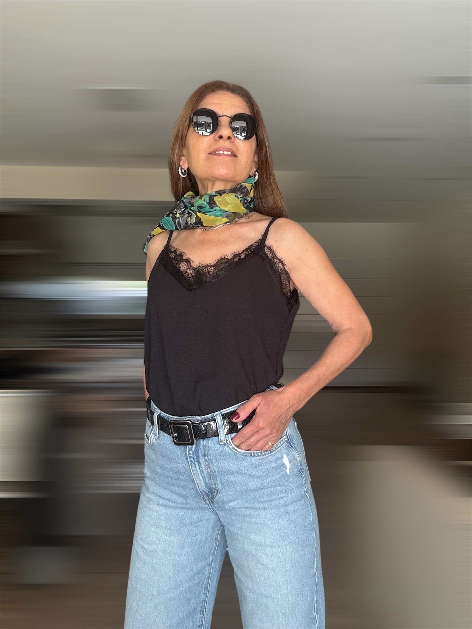 Top lencero negro profundo