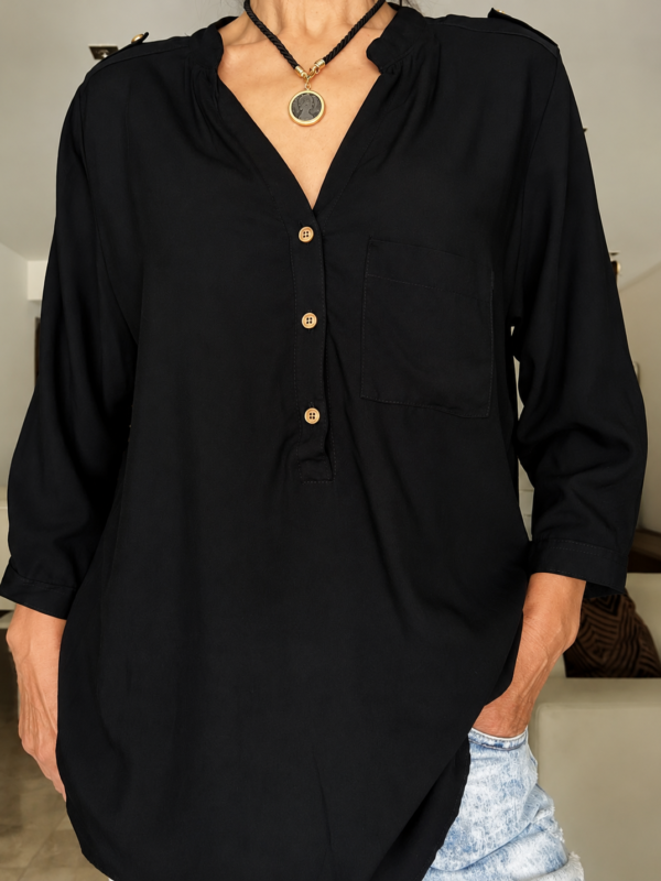 Blusa negra