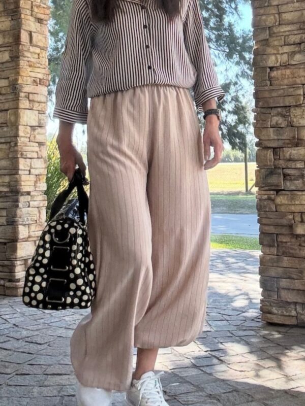 Pantalón palazzo raya diplomática nude
