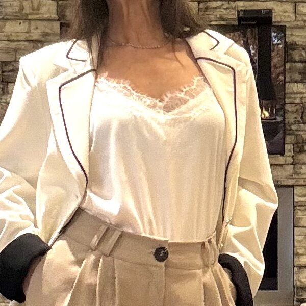 Top lencero satinado blanco