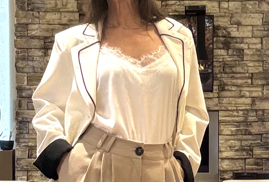 Top lencero satinado blanco