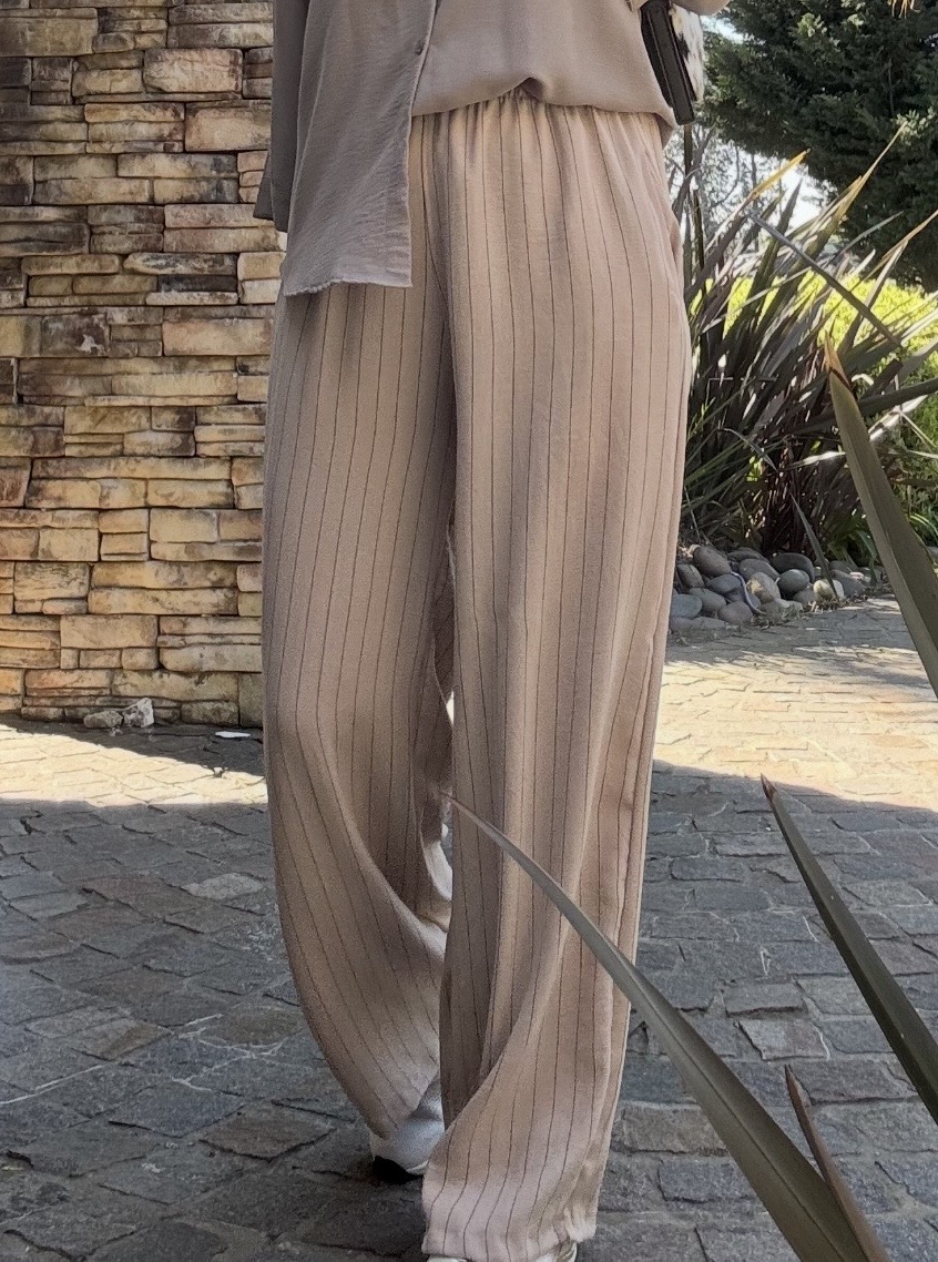 Pantalón palazzo raya diplomática nude - Imagen 4