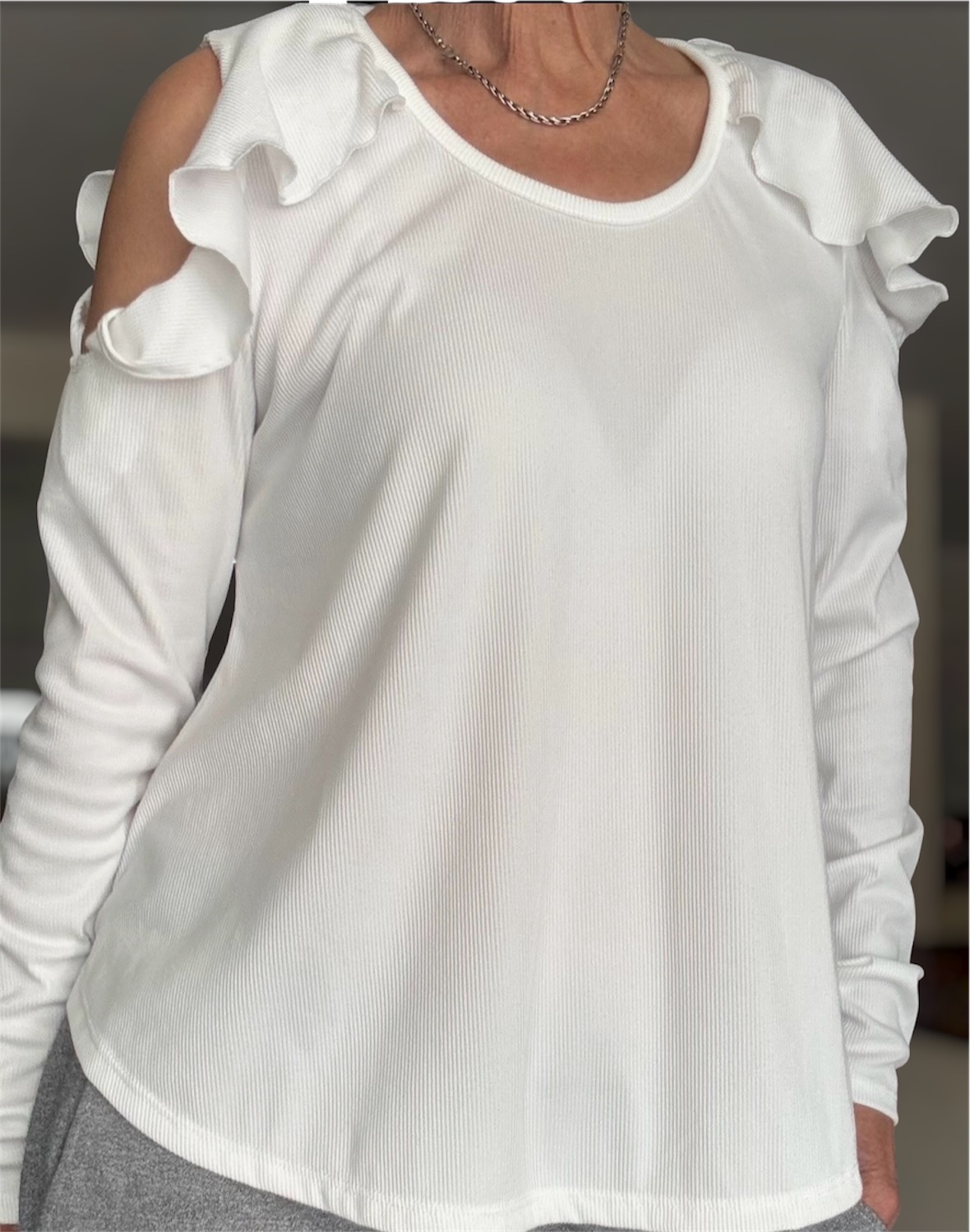 Remera morley cut out con volados Blanco - Image 2
