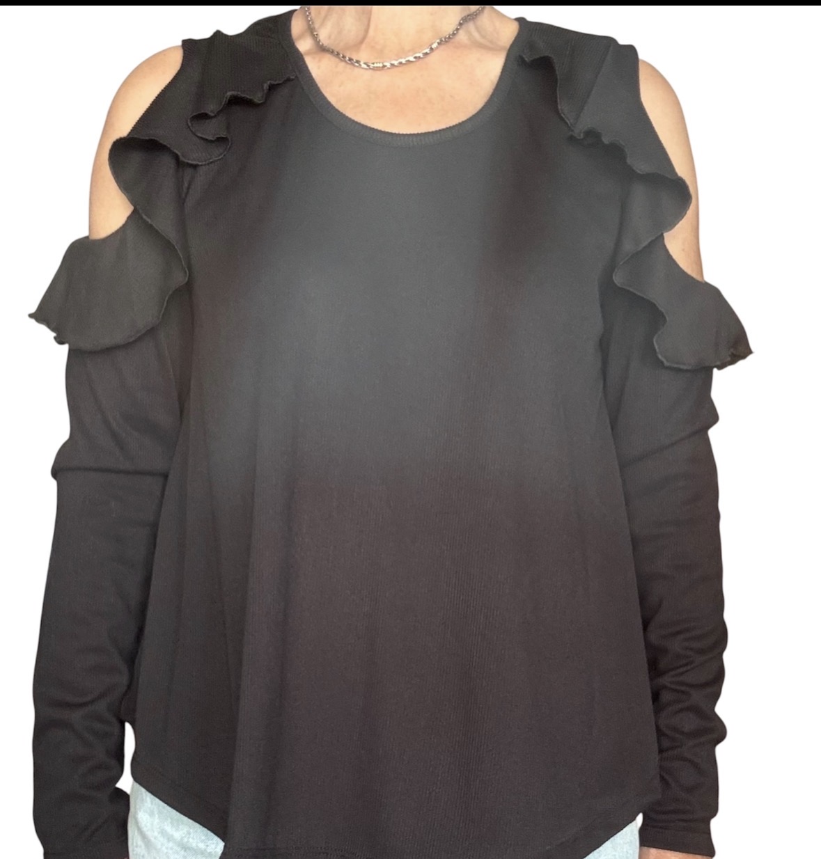 Remera morley cut out con volados Negro - Image 2